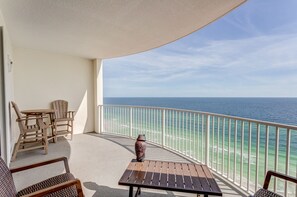 Property grounds - 1 Bedroom in Twin Palms Resort - Updated, Book this amazing unit now! (Panama City Beach)