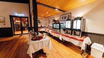 Desayuno continental incluido todos los días