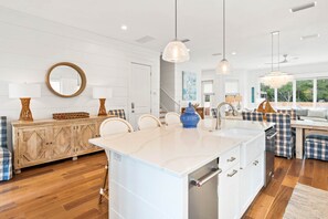 Interior - Luxury Seagrove Cottage with Pool, LSV, Kayak, and Paddleboards (Santa Rosa Beach)