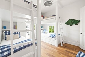 5 Schlafzimmer, Bügeleisen/Bügelbrett, kostenloses WLAN, Bettwäsche