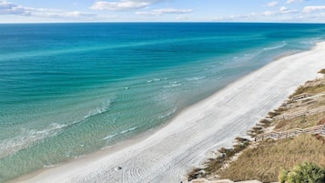 Playa en los alrededores