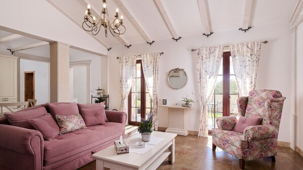 TV, peis og fotballspill