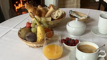 Desayuno continental incluido todos los días