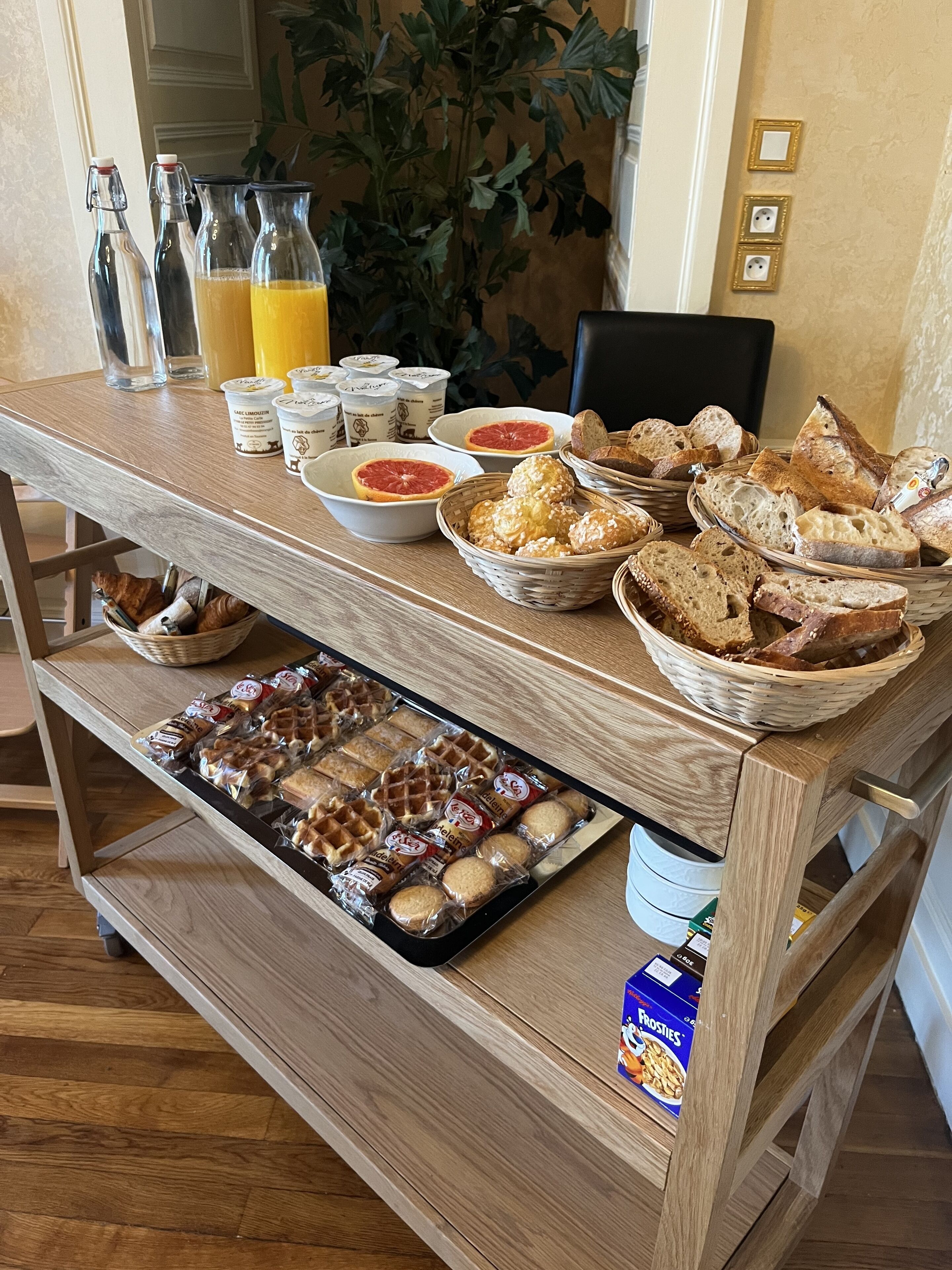 Petit déjeuner continental compris tous les jours