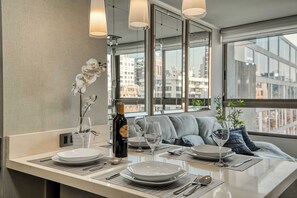 Interior - Bellet Design - 2BR w/Pool, Gym & Parking (Providencia)