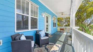 House, 5 Bedrooms | Terrace/patio