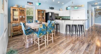 Atlantis Blue - Relaxing Beach Getaway Home Directly Across The Street From Beach Access! 5 Bedroom Home by RedAwning
