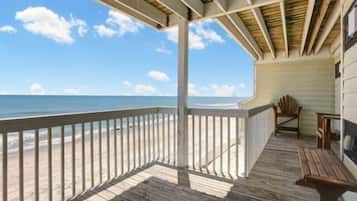 Condo, 3 Bedrooms | Balcony