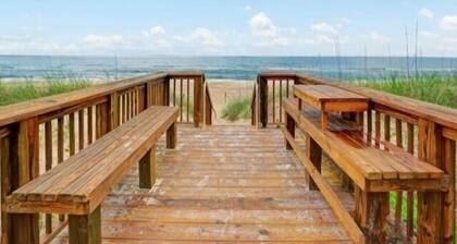 Sea Fever - Newly Renovated Oceanfront Second Floor Condo! Sunrises And Sweeping Views! 2 Bedroom Condo by Redawning