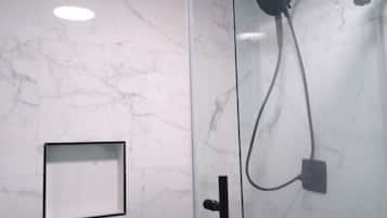 Condo, 1 quarto | Banheiro | Toalhas de banho
