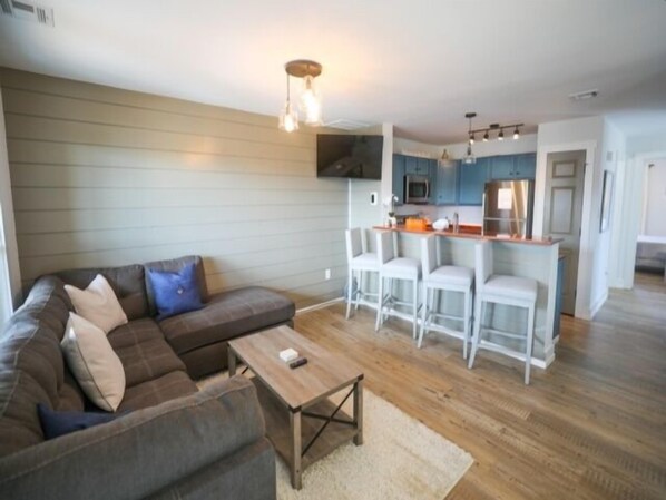 Residenza, 4 camere da letto | Soggiorno | TV