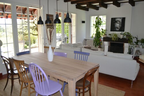 House with large garden, terrace and fireplace