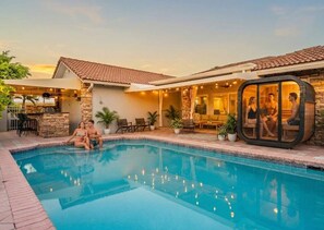 Outdoor pool, a heated pool - Luxury Waterfront | Pool, Sauna, Playground & more (Fort Lauderdale)
