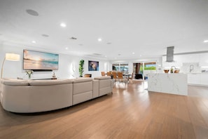 Interior - Luxury Waterfront w Pool, Sauna, Dock & Playground (Fort Lauderdale)