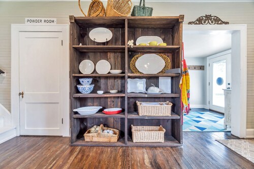 Mill House Cottage in rural setting, come visit!