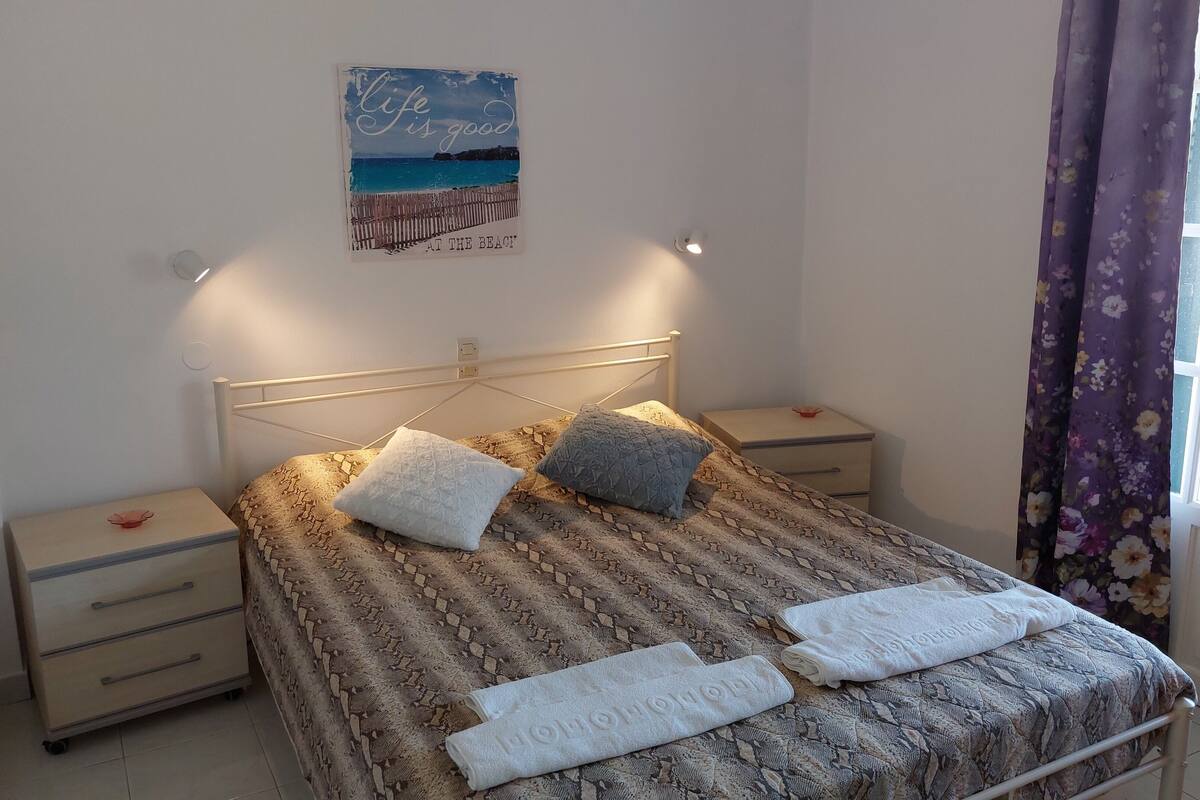 Apartment | 2 bedrooms, in-room safe, blackout drapes, iron/ironing board