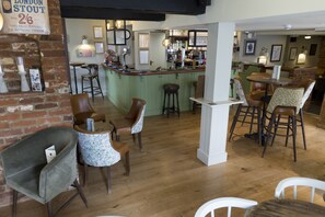 Interior - Royal Oak (Dover)