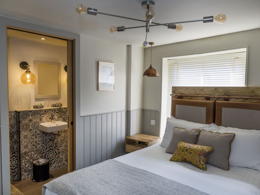 Double Room | Individually decorated, individually furnished, soundproofing