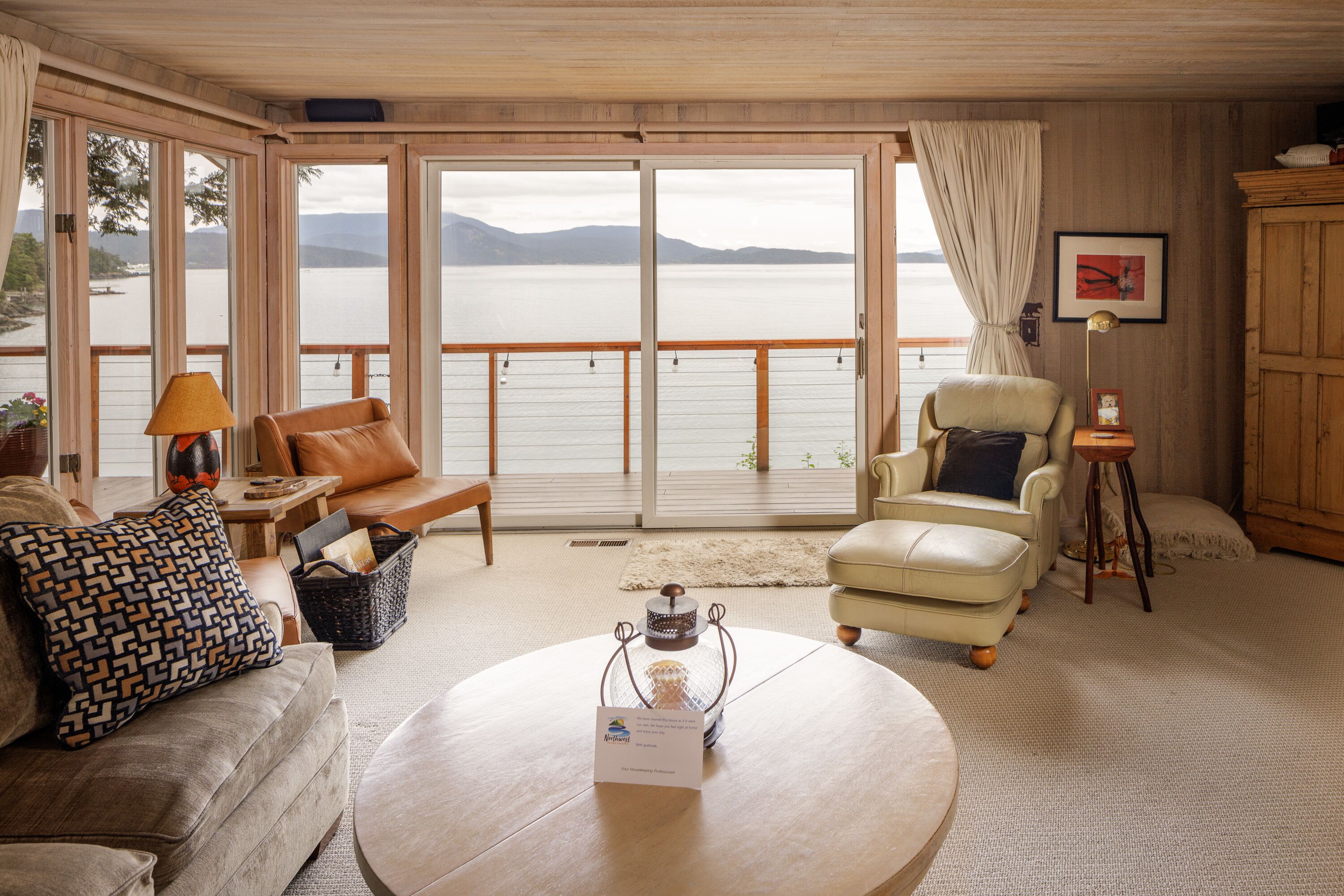 Looking for the quintessential Island setting? You will find it in Cedars by the