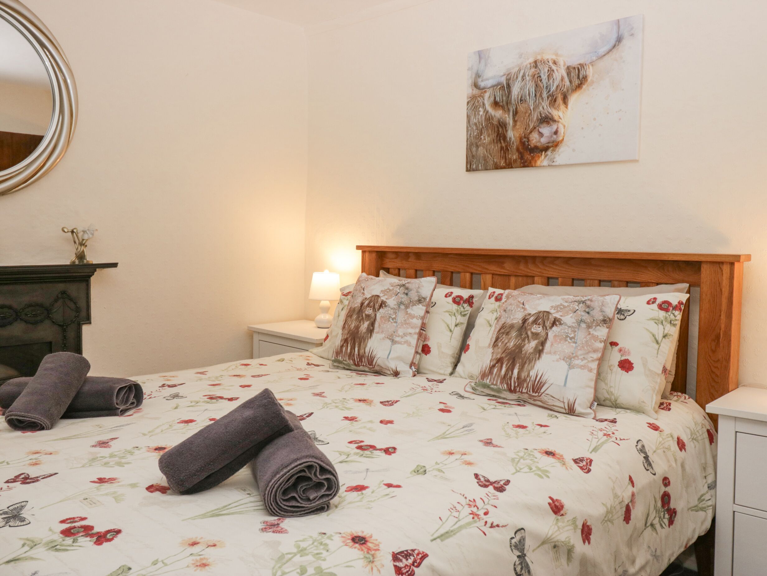 3 bedrooms, individually decorated, individually furnished, free WiFi