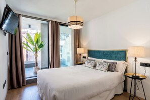 2 slaapkamers, een strijkplank/strijkijzer, internet, beddengoed