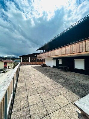 Terrace/patio - Modern apartment "Seefeld and Chill" in the center (Seefeld in Tirol)