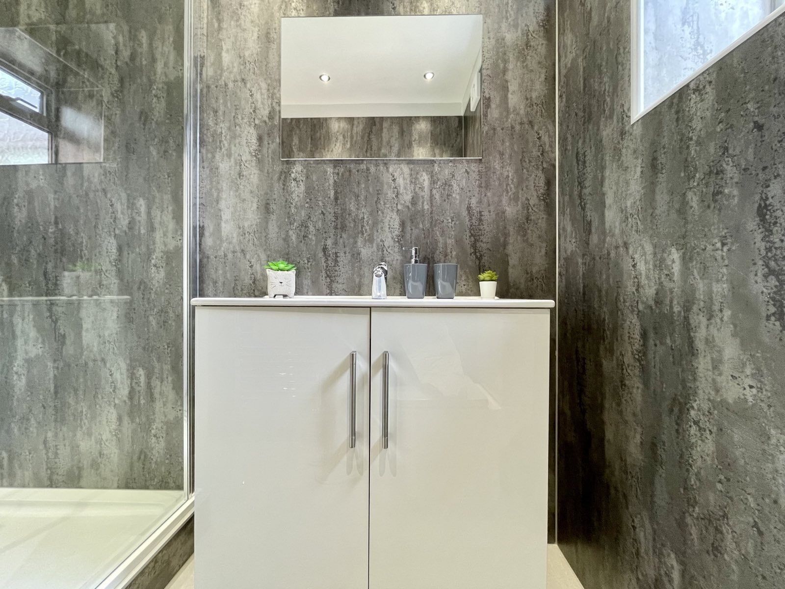 House | Bathroom