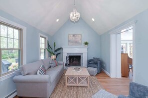 TV, fireplace, stereo, offices