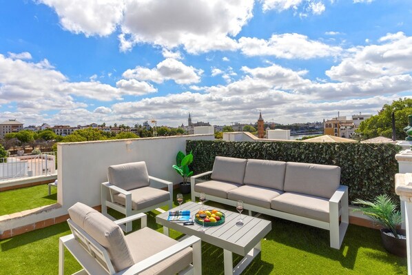 Property grounds - Marvelous penthouse with 3 terraces in Triana. Castilla III (Seville)