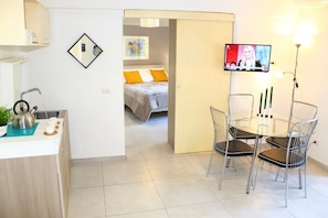 Suite Design, 1 chambre, vue ville | Coin séjour