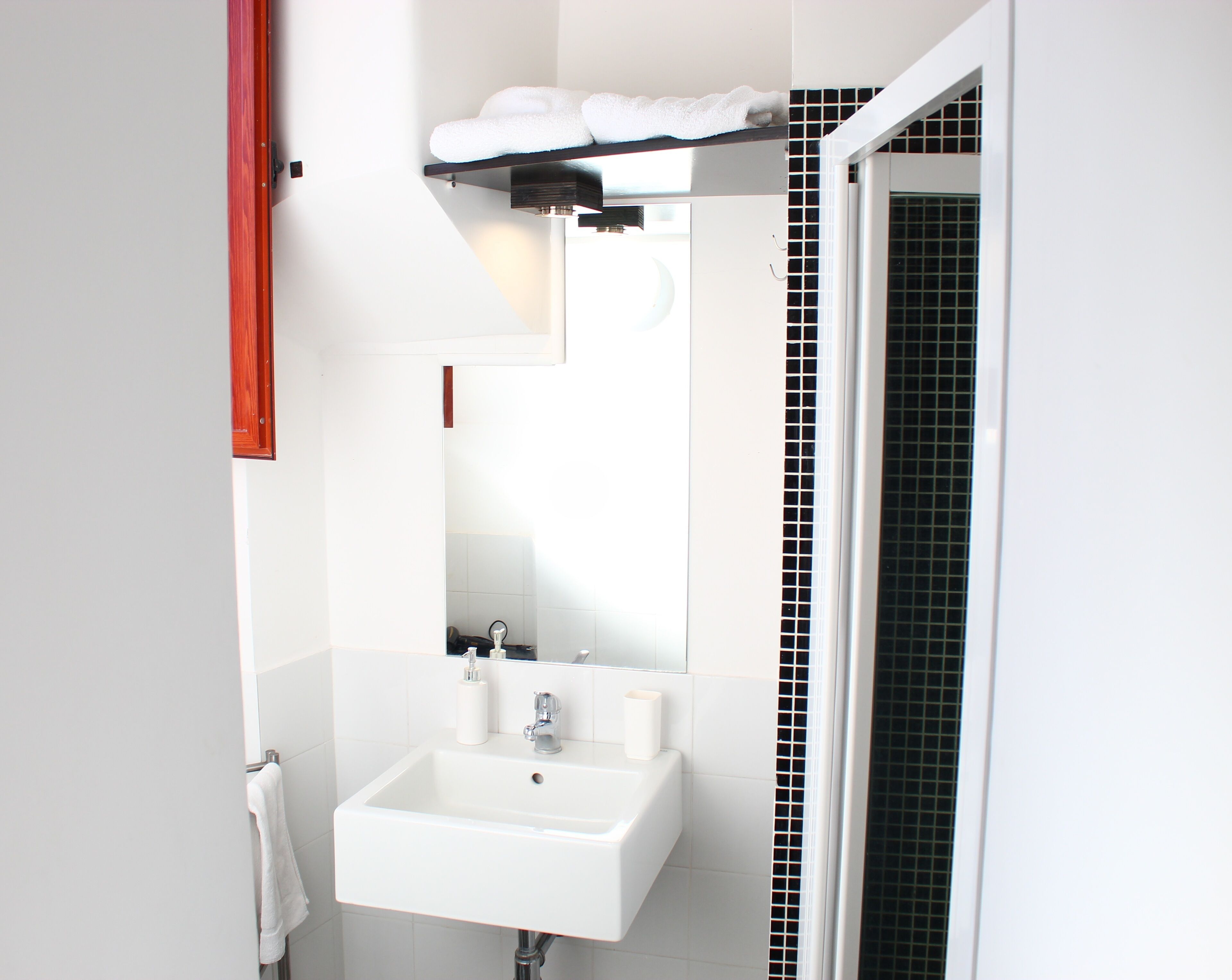 superior double room, 1 bedroom | bathroom | shower, rainfall showerhead, hair dryer, towels