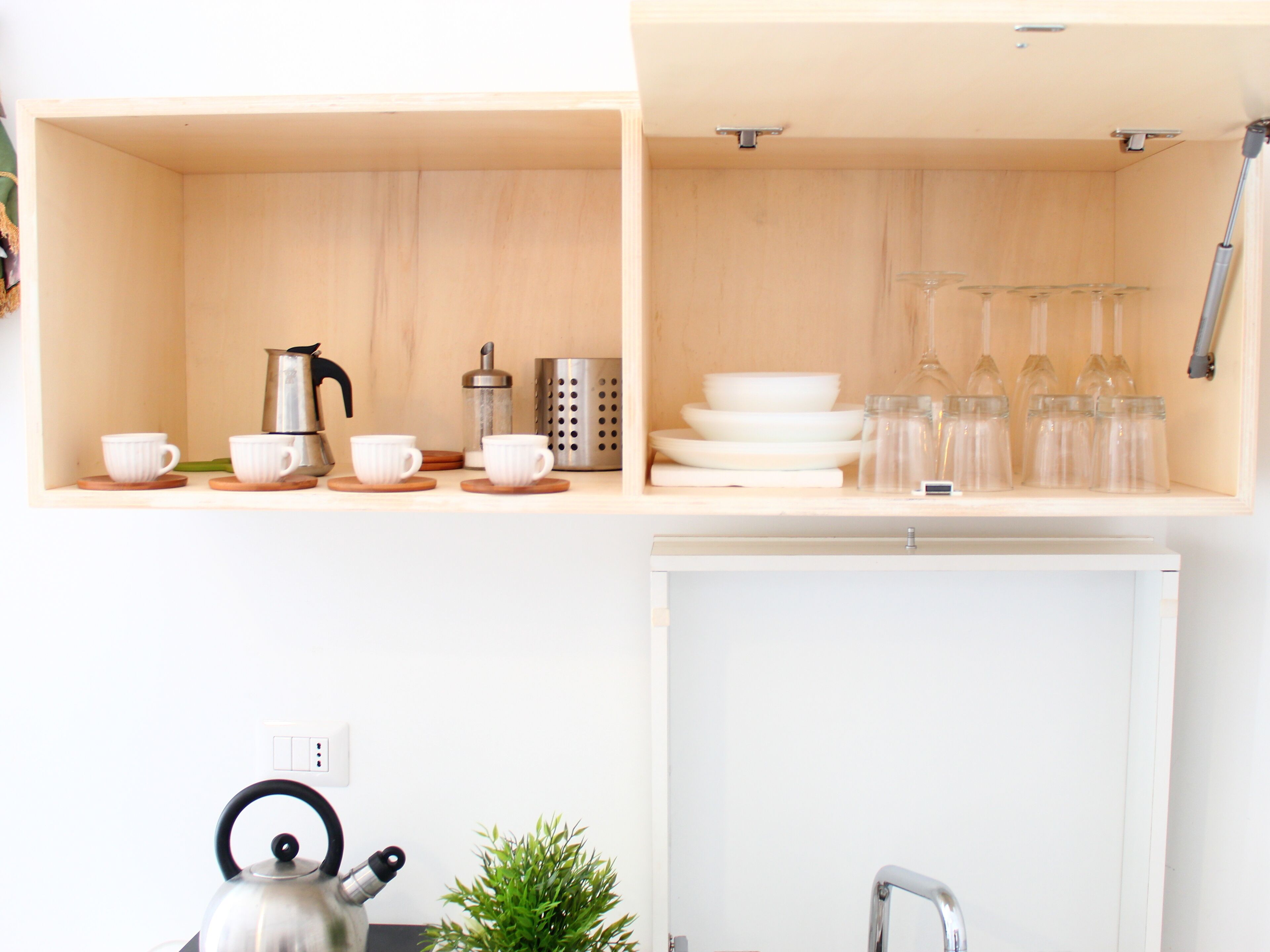 superior double room, 1 bedroom | private kitchen | mini-fridge, microwave, stovetop, coffee/tea maker