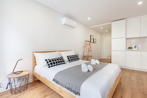 Desk, iron/ironing board, free WiFi, bed sheets