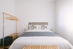 2 Schlafzimmer, Schreibtisch, Bügeleisen/Bügelbrett, kostenloses WLAN