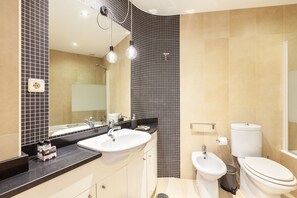 صورة غير مصنفة، 5 من 26، زرّ