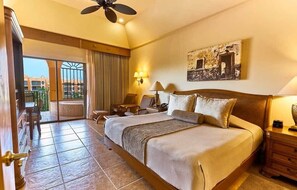 2 dormitoris, escriptori, planxa i posts de planxar i wifi gratuïta