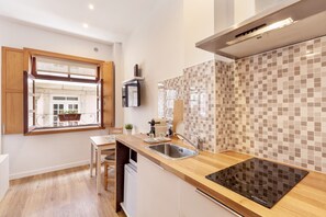 Fridge, microwave, coffee/tea maker, electric kettle