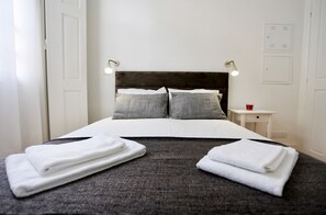 Unclassified image, 5 of 16, button