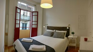 Unclassified image, 4 of 16, button