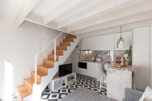 Imagen sin descripción, 5 de 18, botón