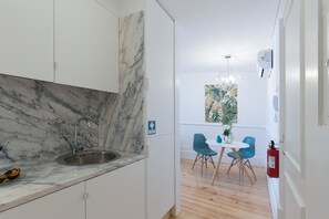 Imagen sin descripción, 4 de 24, botón