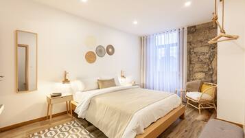 2 Schlafzimmer, Schreibtisch, BĂŒgeleisen/BĂŒgelbrett, kostenloses WLAN