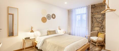 2 slaapkamers, een bureau, een strijkplank/strijkijzer, gratis wifi