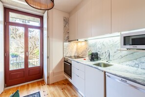Fridge, microwave, coffee/tea maker, electric kettle