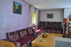 TV, computer monitors, printers - Farmhouse (Azemmour)