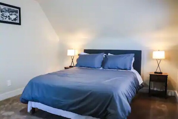 3 bedrooms, desk, free WiFi, bed sheets