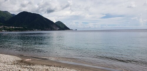 Roseau Hostel & Beach Front Property 12