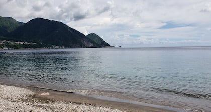 Roseau Hostel & Beach Front Property 12