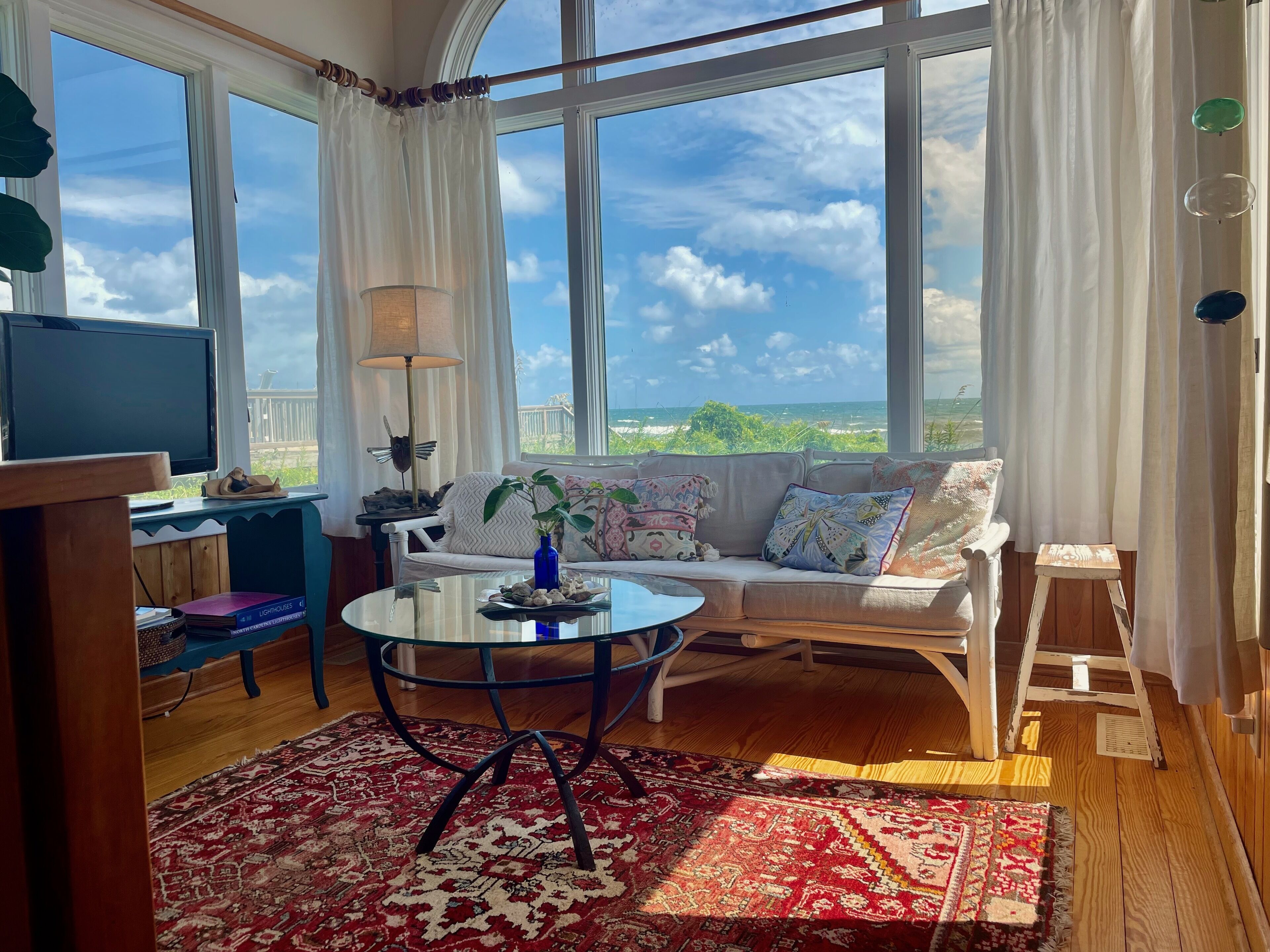 Oceanfront 5 Bedroom In Nags Head, Nc Outer Banks. Art Lovers Home. - Nags Head, NC