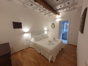 1 Schlafzimmer, Bügeleisen/Bügelbrett, Reisekinderbett, kostenloses WLAN
